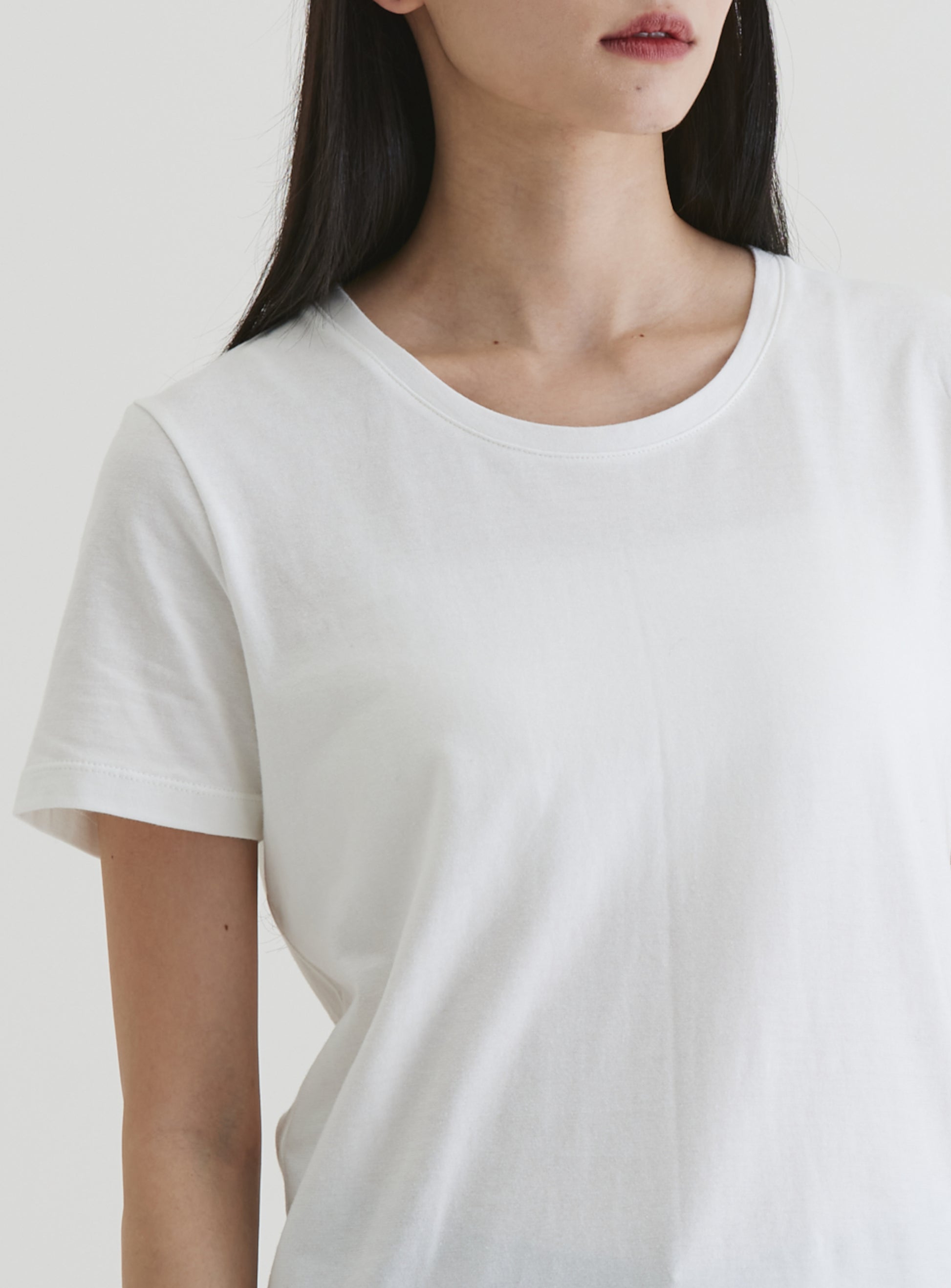 round neck t-shirt