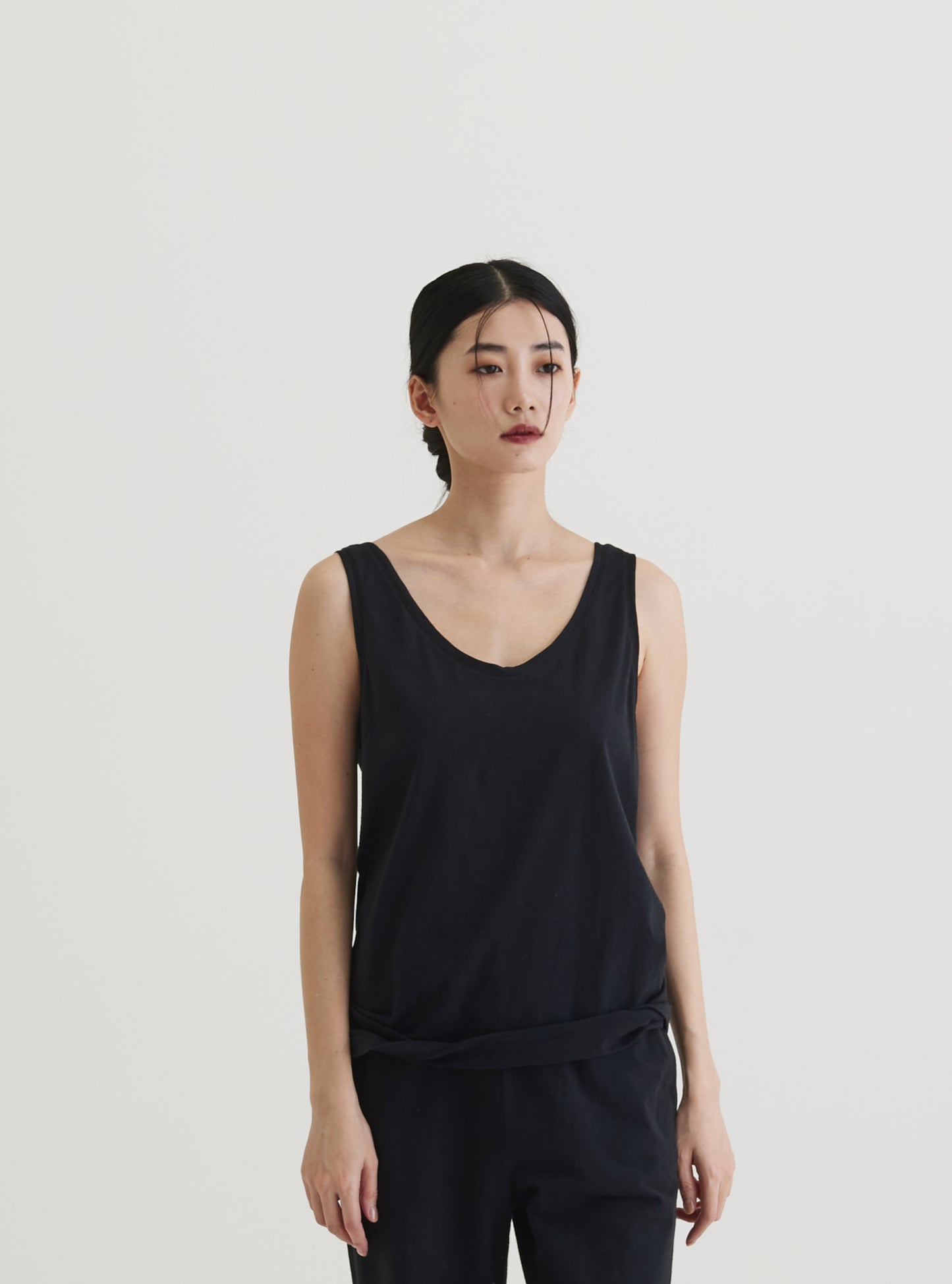 Sleeveless vest organic cotton black