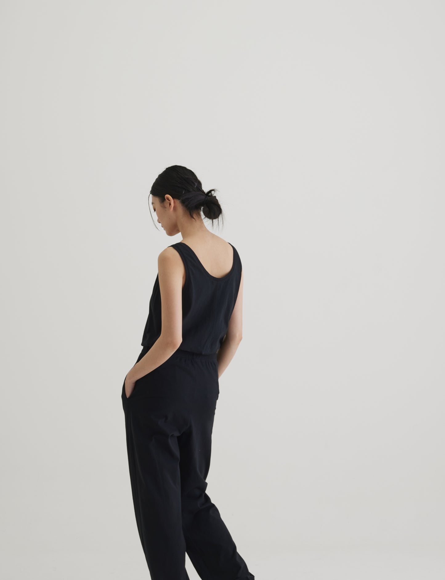 Sleeveless vest organic cotton black