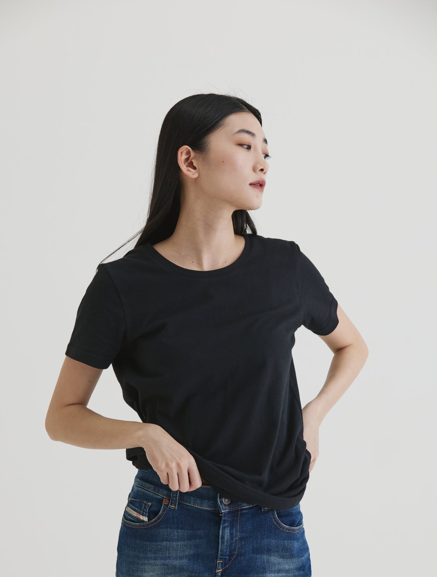 Round neck short sleeve top organic cotton black