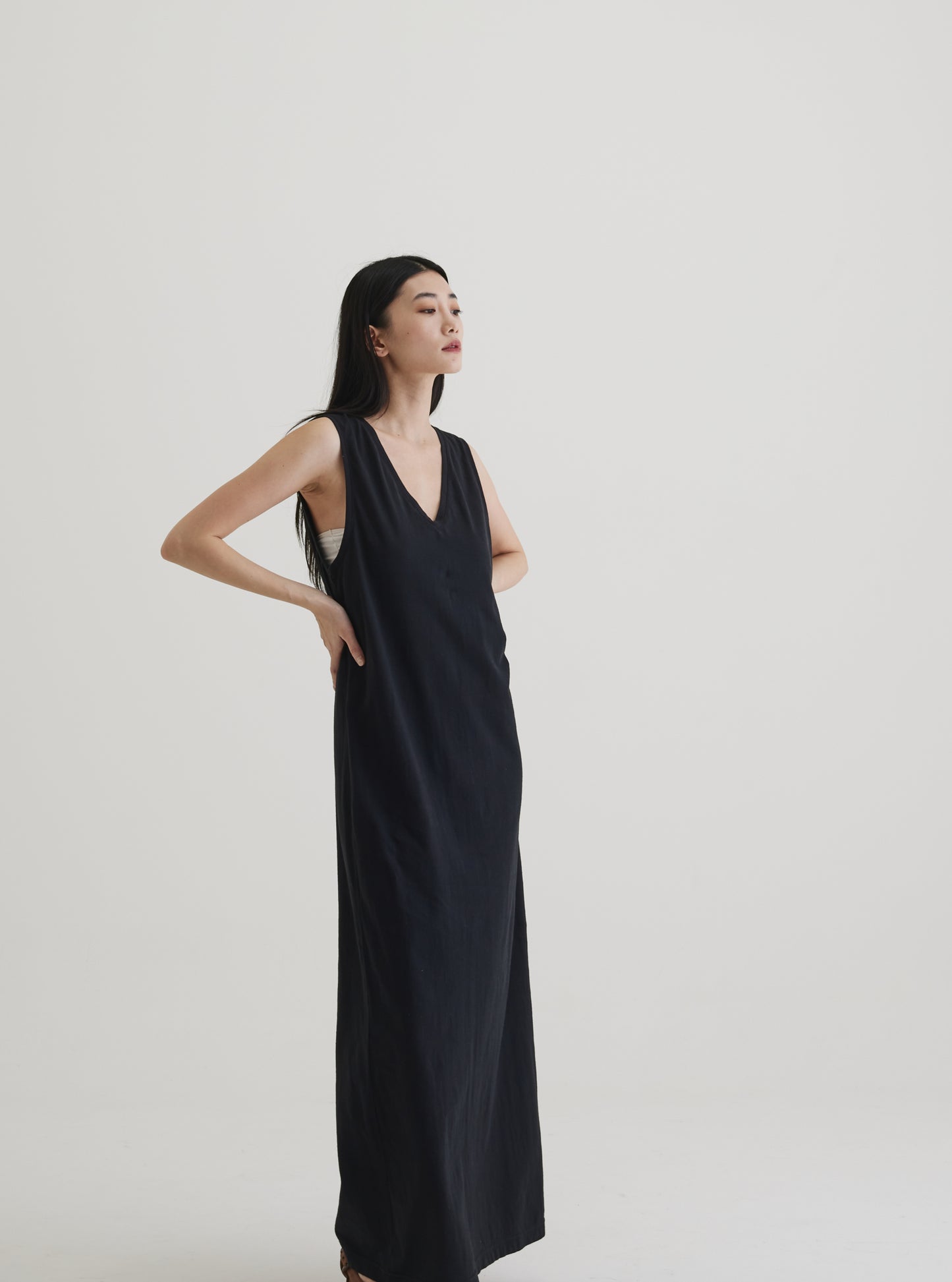 V-neck sleeveless long dress organic cotton black