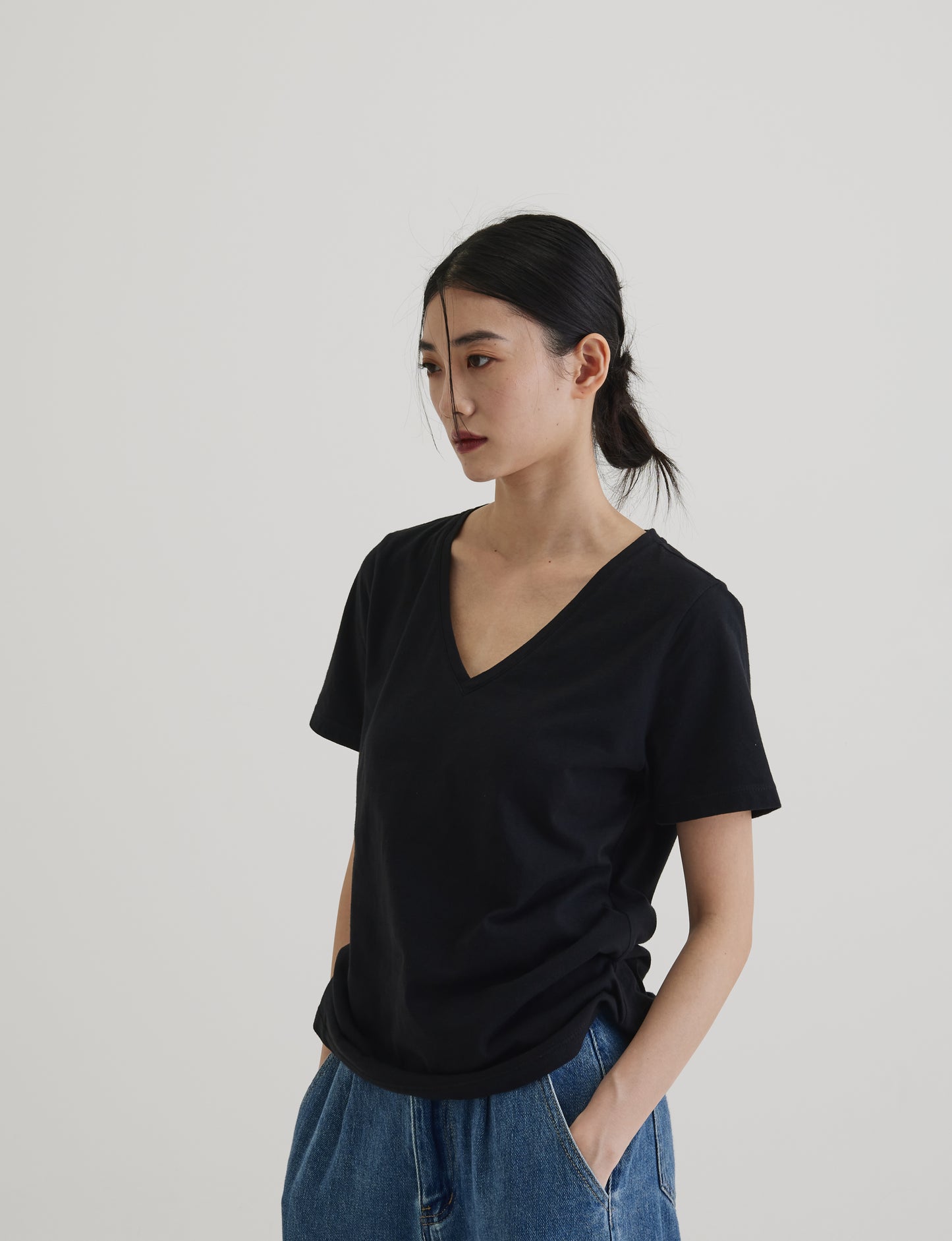 V-neck short sleeve top organic cotton black