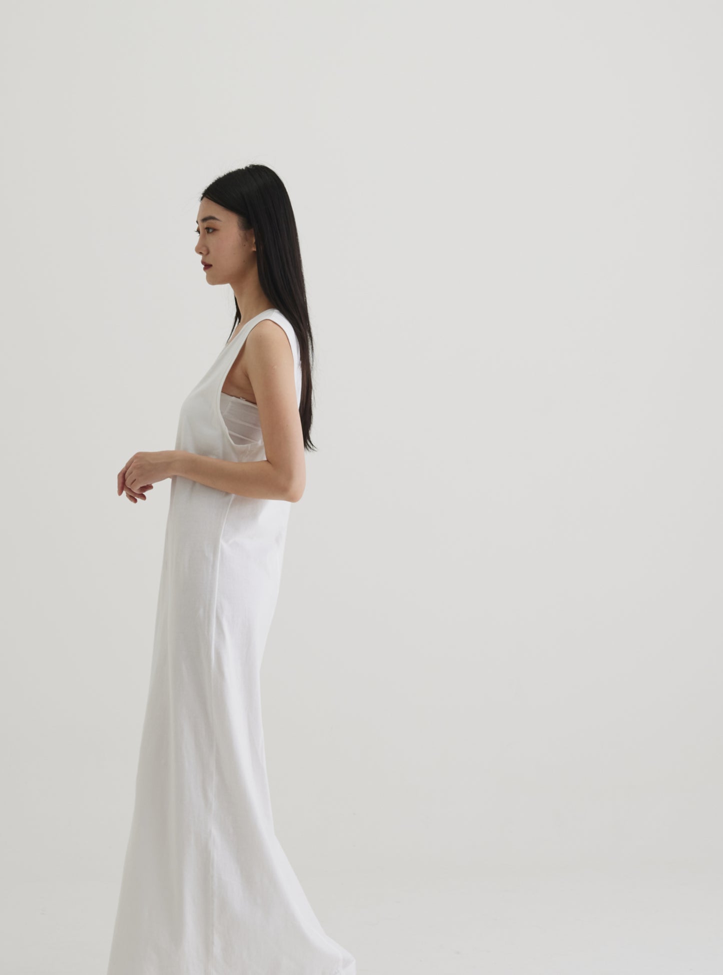 V-neck sleeveless long dress organic cotton white