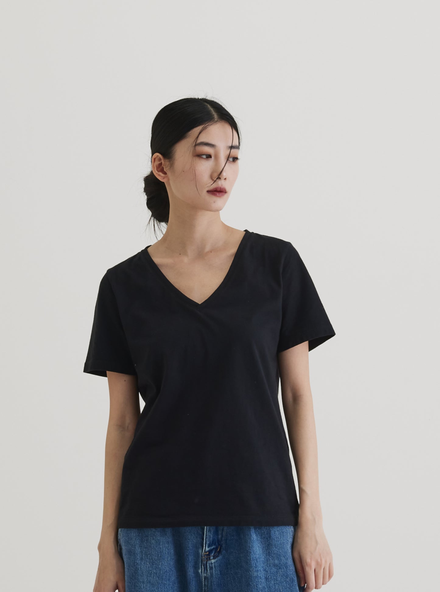 V-neck short sleeve top organic cotton black