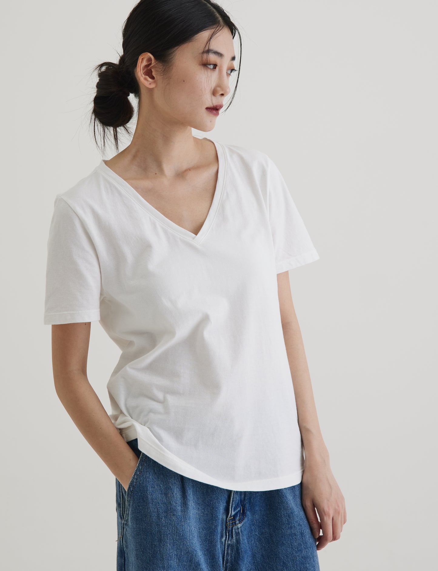 V-neck short sleeve top organic cotton white